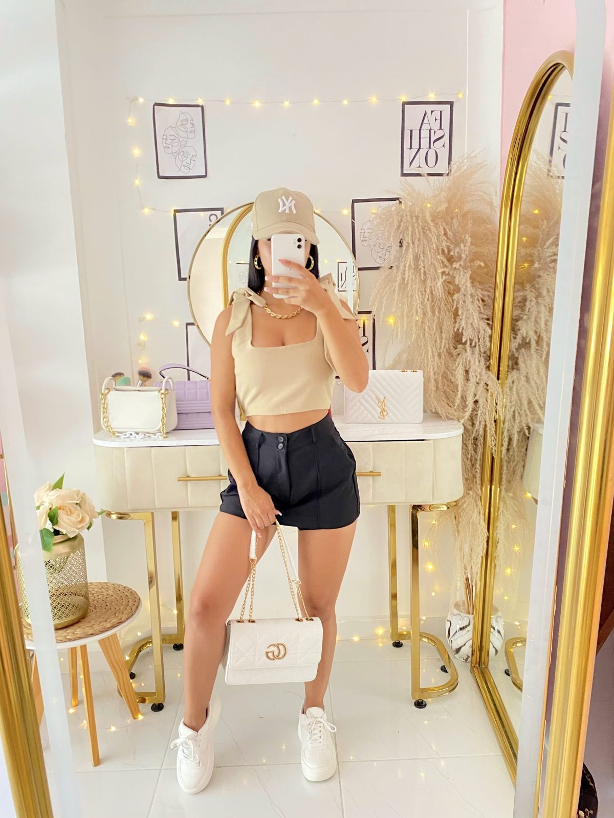 Top Alegra Caqui